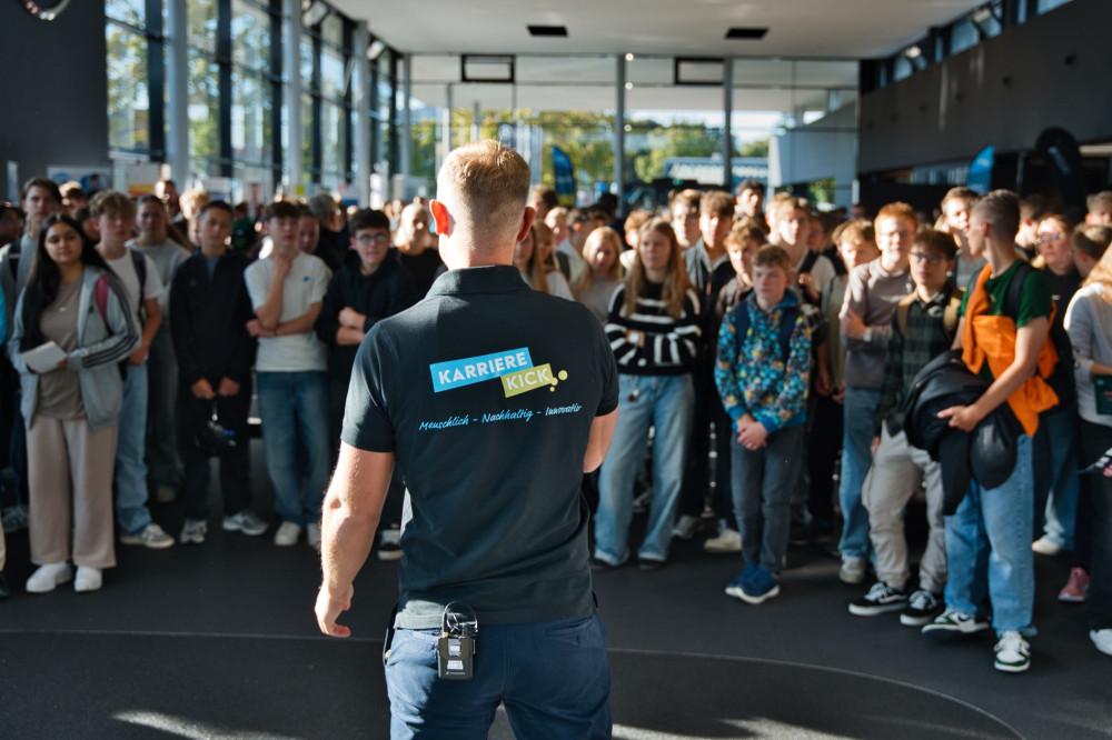 400 Jugendliche kickern sich zum Traumberuf!